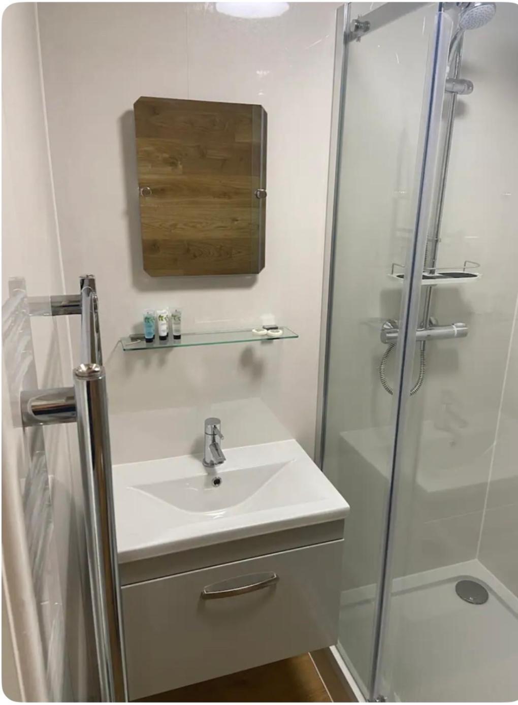 One Bedroom Ground Floor Flat Central Chichester Luaran gambar