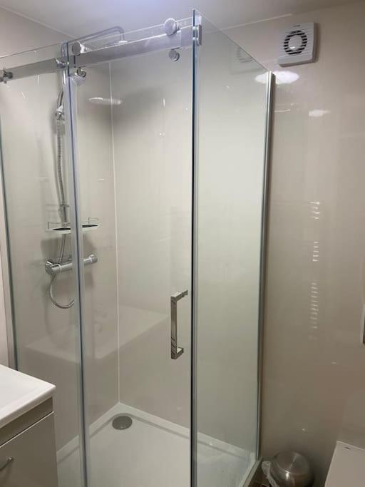 One Bedroom Ground Floor Flat Central Chichester Luaran gambar