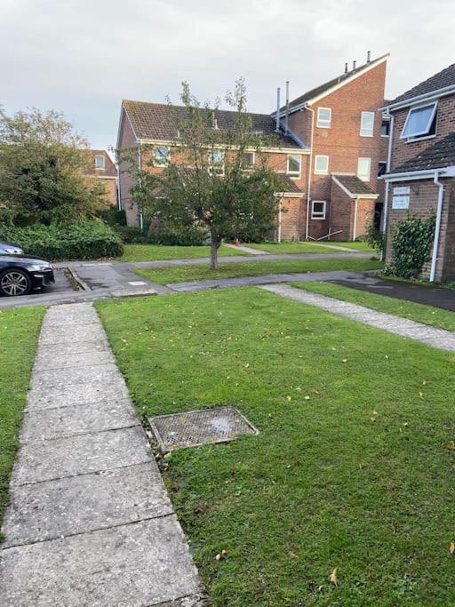 One Bedroom Ground Floor Flat Central Chichester Luaran gambar