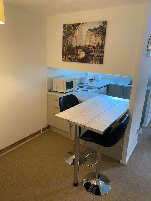 One Bedroom Ground Floor Flat Central Chichester Luaran gambar